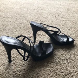 Guess black heels